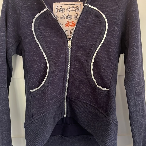 LULULEMON RIDE ON ROCK ON BICYCLE SPECIAL EDITION - Picture 2 of 10